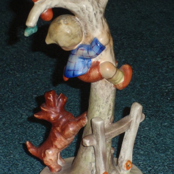 "Culprits" Goebel Hummel Figurine #56/A TMK3 Boy In Apple Tree With Dog - CUTE! - Picture 5 of 10